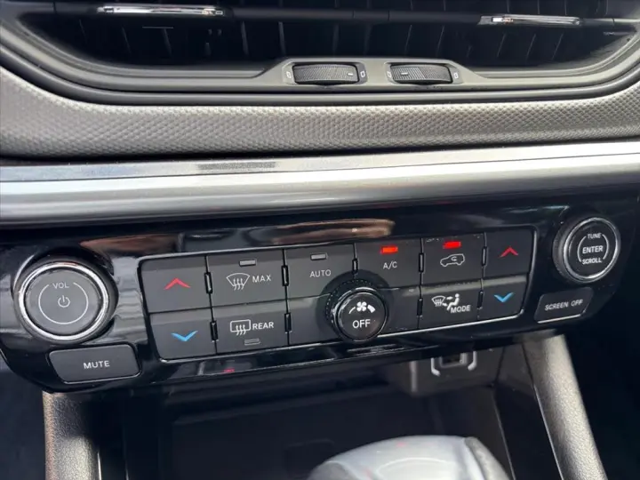 COMPASS 1.3 T270 TURBO FLEX LONGITUDE AT6