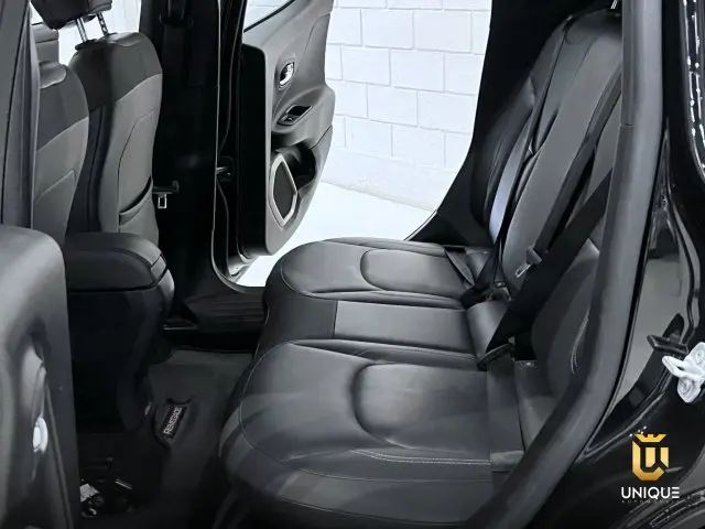 RENEGADE - 1.8 16V LONGITUDE 4P AUTOMÁTICO