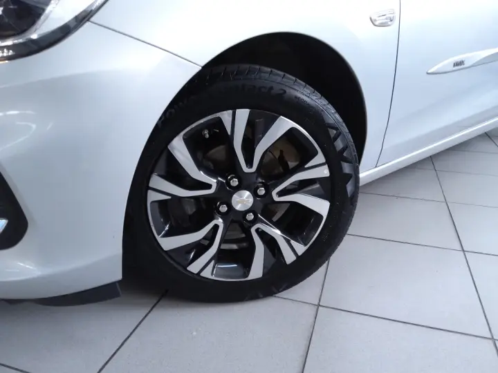 ONIX 1.0 TURBO FLEX PREMIER AUTOMÁTICO