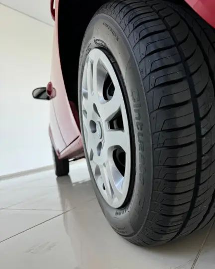 FIESTA 1.6 MPI Class Hatch 8V