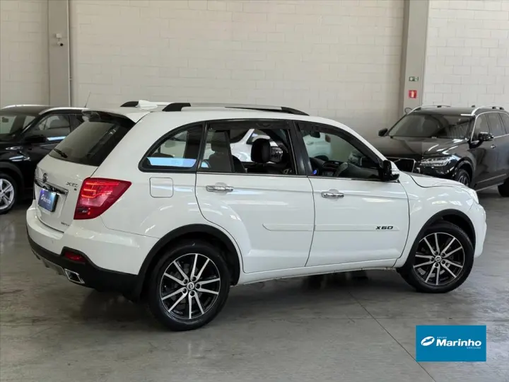 X60 1.8 VIP 16V GASOLINA 4P CVT