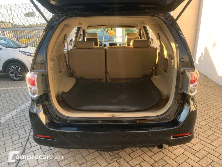 Hilux SW4 SR 4x2 2.7/ 2.7 Flex 16V Aut.