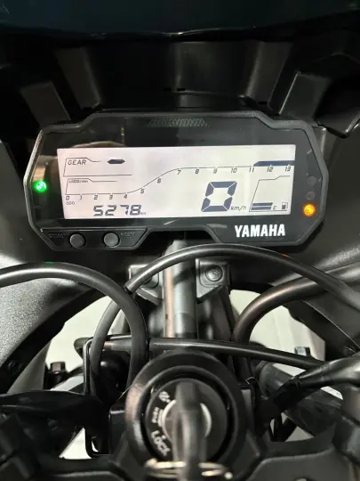 YZF-R15 ABS