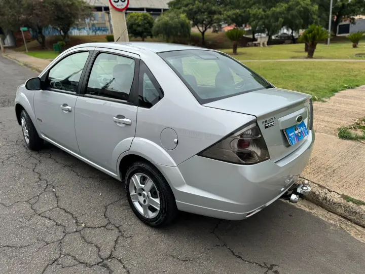 Fiesta 1.6 Sedan Class