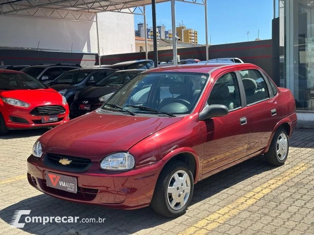 CLASSIC - 1.0 MPFI VHCE 8V 4P MANUAL