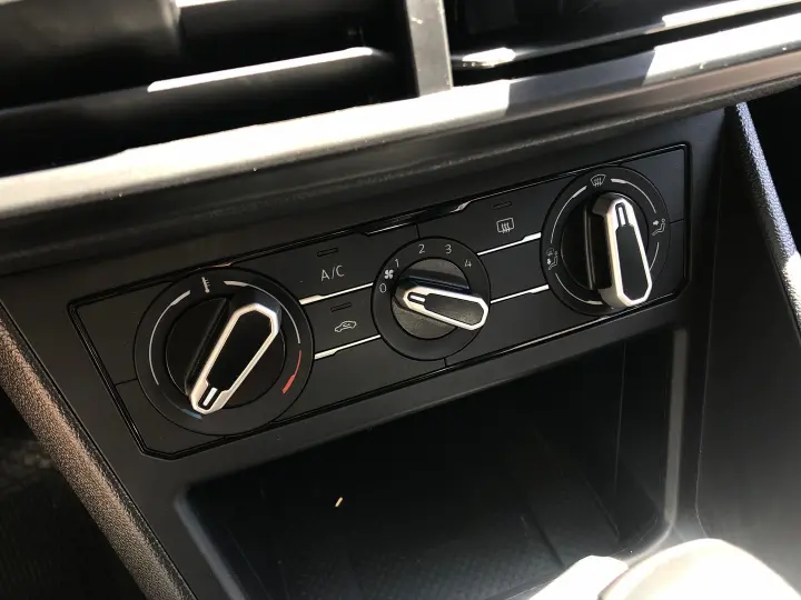 Nivus 1.0 200 Tsi Total Flex Comfortline Automático