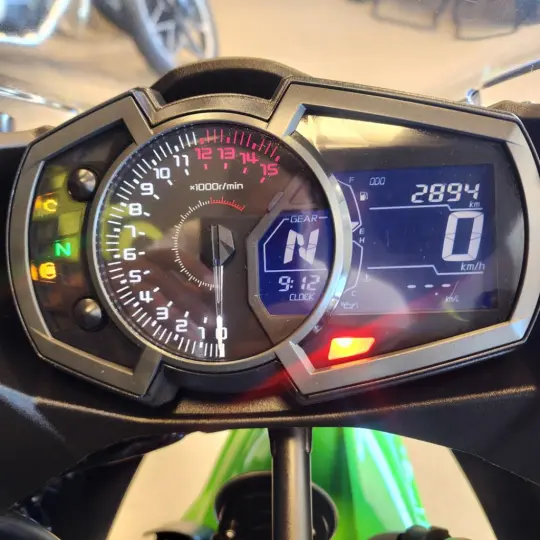 NINJA 400