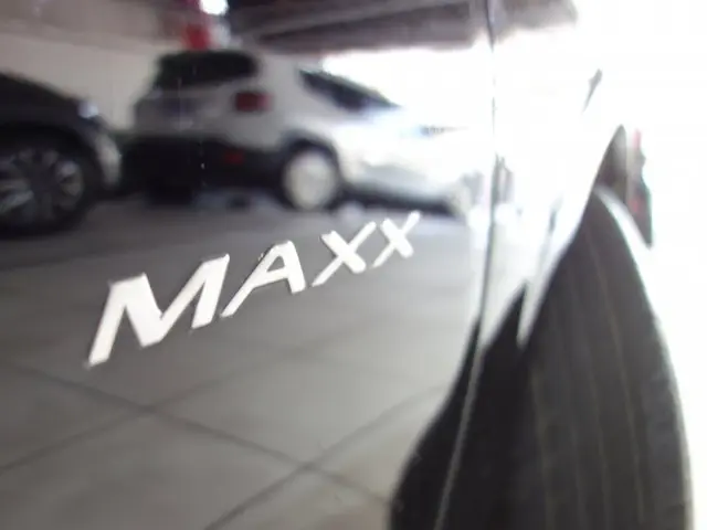 PRISMA - 1.4 MPFI MAXX 8V 4P MANUAL