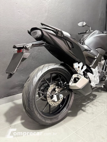 CB 300 F TWISTER CBS