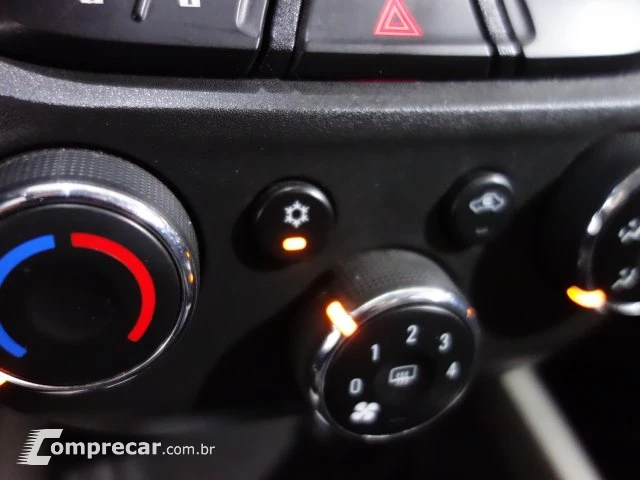 PRISMA - 1.4 MPFI LT 8V 4P MANUAL