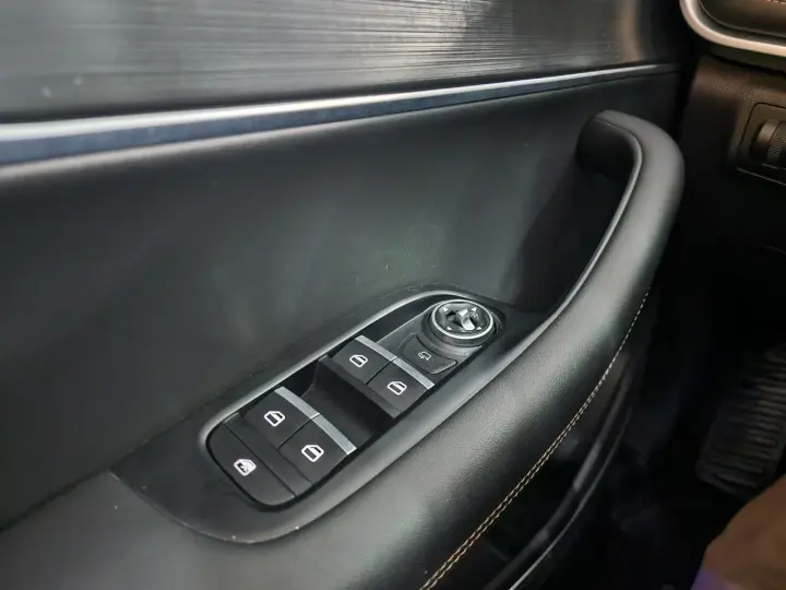 Tiggo 8 TXS 1.6 16V TGDi Aut.