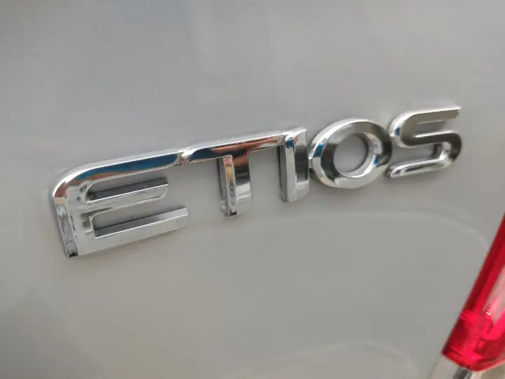 ETIOS X Sedan 1.5 Flex 16V 4p Mec.