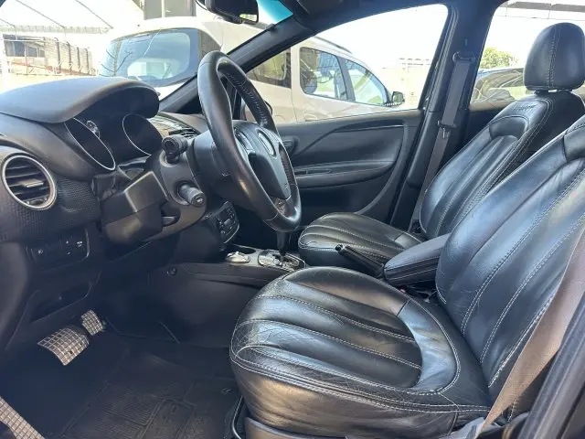 PUNTO - 1.8 BLACKMOTION 16V 4P AUTOMATIZADO