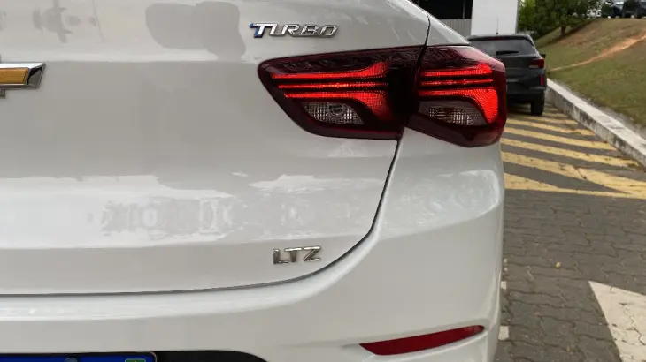 ONIX 1.0 TURBO FLEX PLUS LTZ AUTOMÁTICO