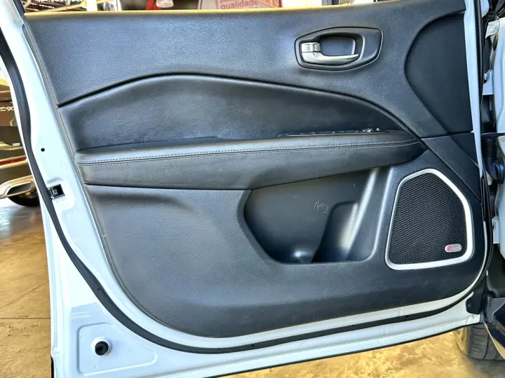 COMPASS 2.0 16V FLEX NIGHT EAGLE AUTOMÁTICO