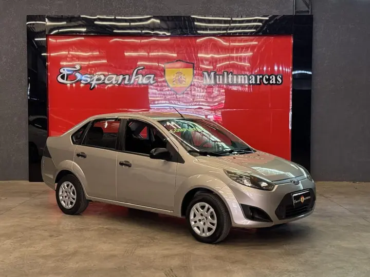 Fiesta 1.6 Rocam Sedan 8V Flex 4P Manual