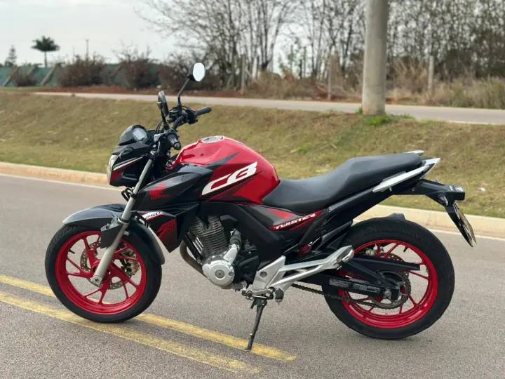CB 250F TWISTER CBS