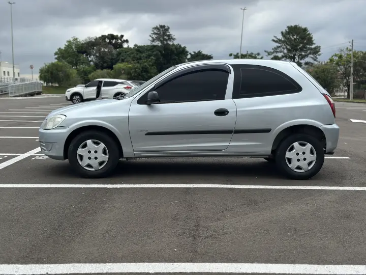 CELTA 1.0 MPFI VHCE Life 8V