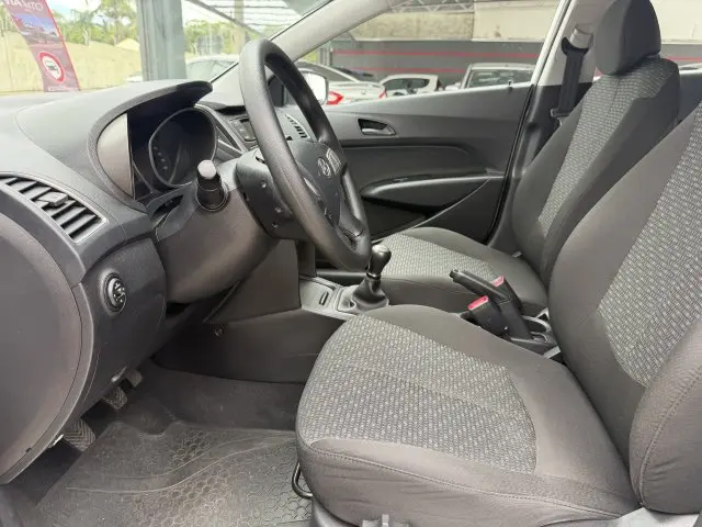 HB20 - 1.0 COMFORT PLUS 12V 4P MANUAL