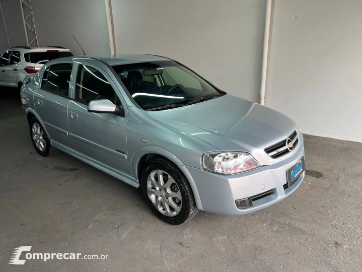 ASTRA 2.0 MPFI Advantage 8V