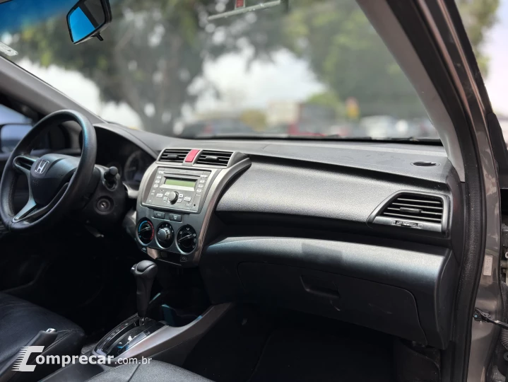 CITY 1.5 LX Sedan 16V