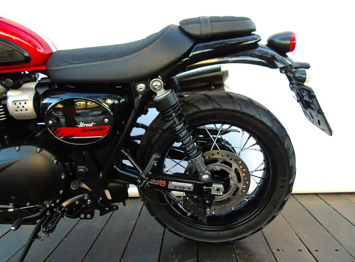 TRIUMPH STREET SCRAMBLER