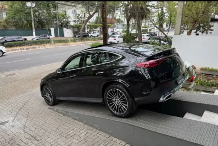 GLC 300 2.0 CGI Coupé AMG Line 4matic