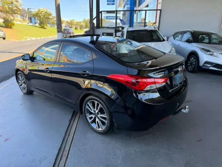 Elantra GLS 1.8 16V Aut.