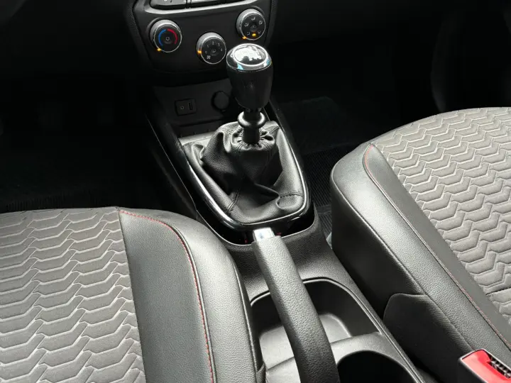 ONIX 1.4 MPFI LTZ 8V