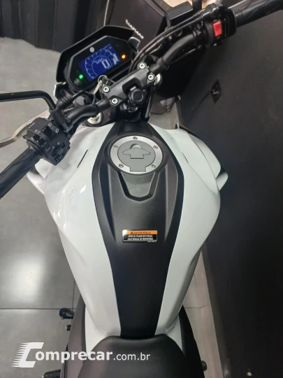 FZ25 FAZER CONNECTED