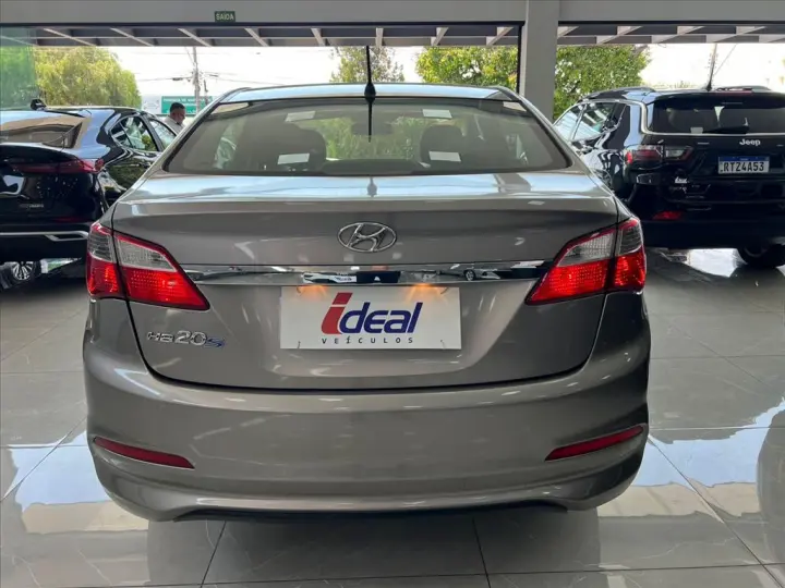 HB20S 1.0 COMFORT PLUS 12V FLEX 4P MANUAL