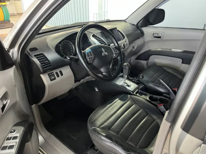 L200 TRITON 3.5 HPE 4X4 CD V6 24V