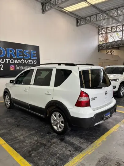 NISSAN LIVINA 1.8 SL X-GEAR 16V