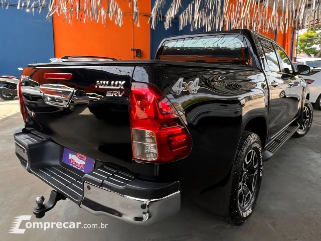 HILUX - 2.8 D-4D TURBO CD SRV 4X4 AUTOMÁTICO