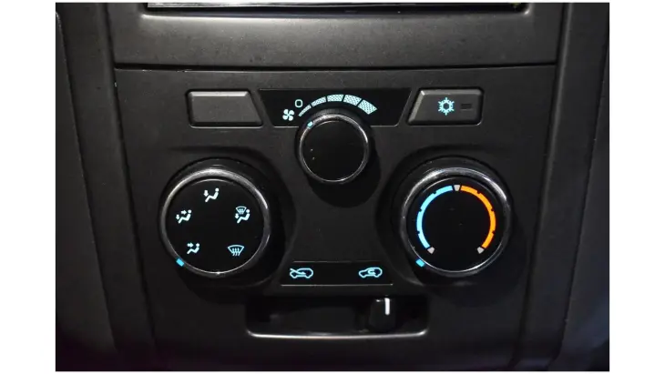 S10 - 2.4 LS 4X2 CD 8V 4P MANUAL