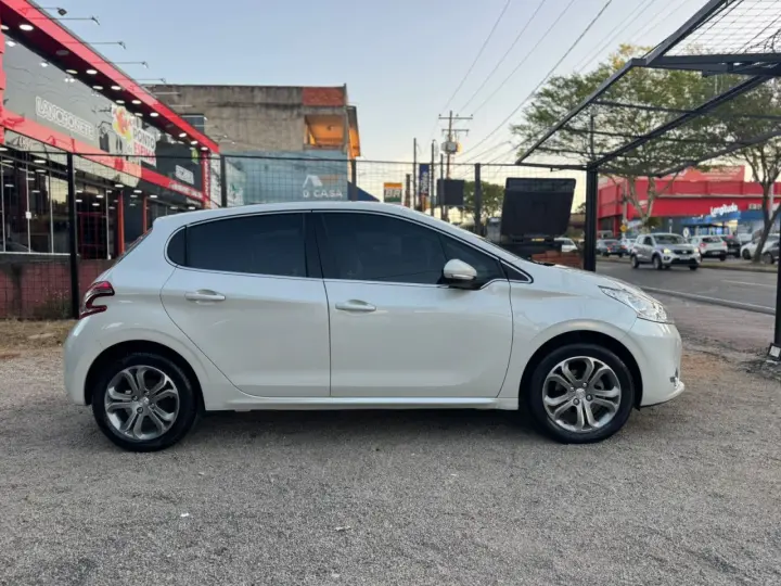 208 1.6 16V 4P FLEX GRIFFE AUTOMÁTICO