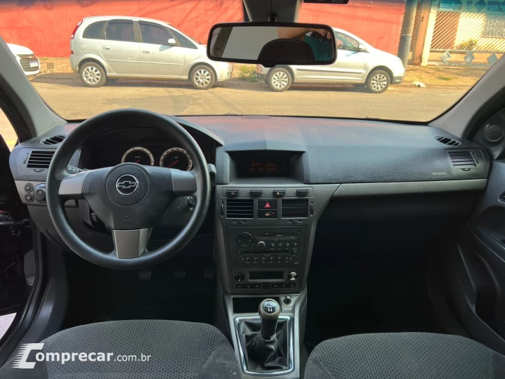 VECTRA 2.0 MPFI GT Hatch 8V