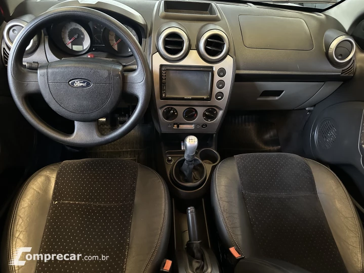 FIESTA 1.6 Rocam Sedan 8V