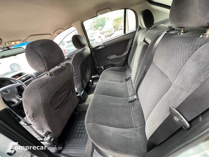 ASTRA 2.0 MPFI Advantage 8V