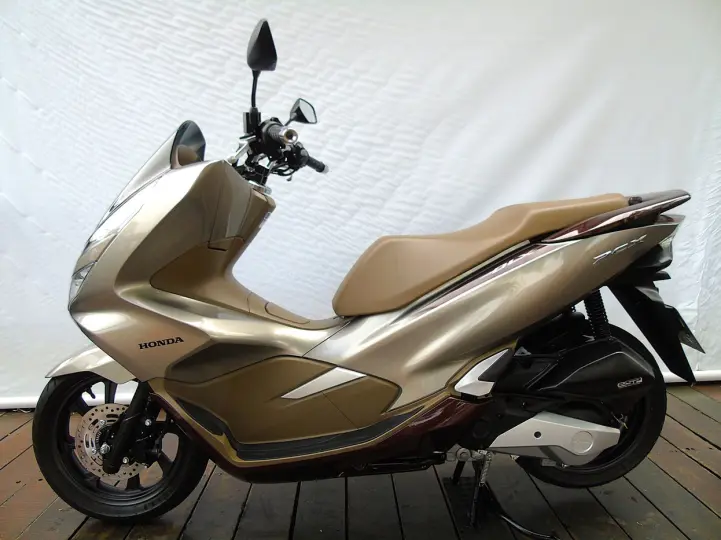 HONDA PCX 150 DLX