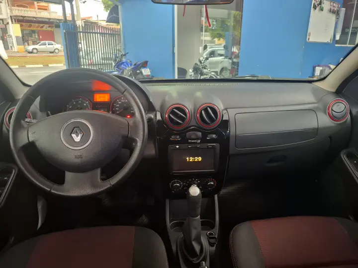 SANDERO - 1.6 STEPWAY 8V 4P MANUAL