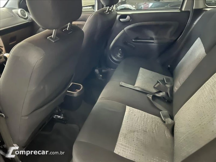 FIESTA 1.6 MPI Sedan 8V