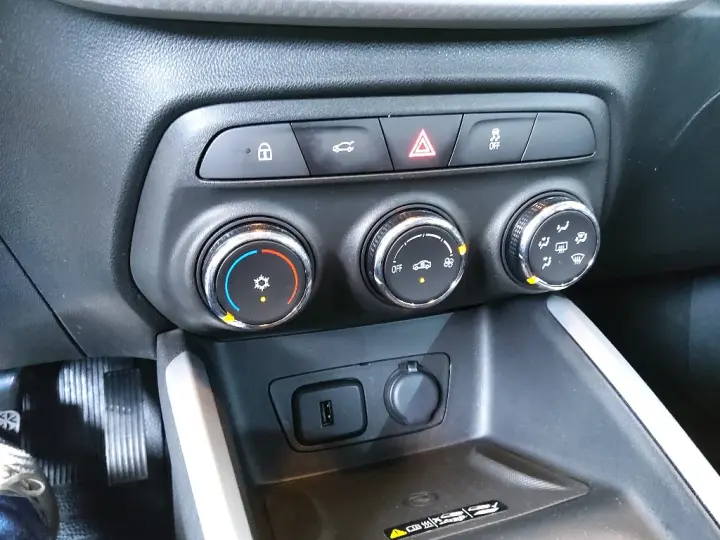 ONIX 1.0 TURBO FLEX PREMIER AUTOMÁTICO