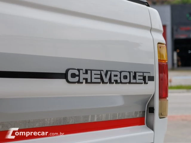 D20 - 4.0 CUSTOM DE LUXE CS 8V TURBO 2P MANUAL