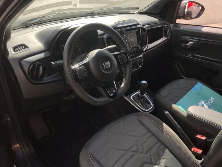 Strada 1.3 Firefly Flex Volcano Cd Cvt