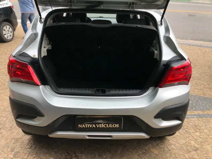 Onix 1.4 Mpfi Activ 8V Flex 4P Automático