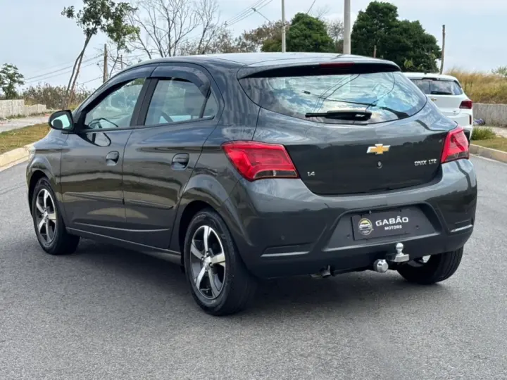 ONIX 1.4 MPFI LTZ 8V FLEX 4P MANUAL