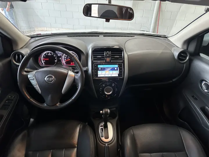 VERSA 1.6 16V Unique