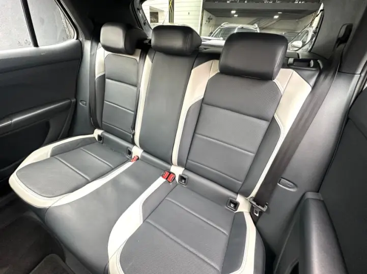 TAOS 1.4 250 TSI Highline