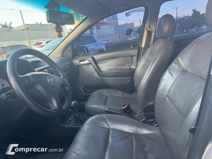 ASTRA 2.0 MPFI Advantage 8V